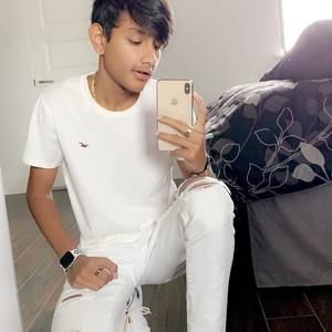 Meet your Posher, Malav